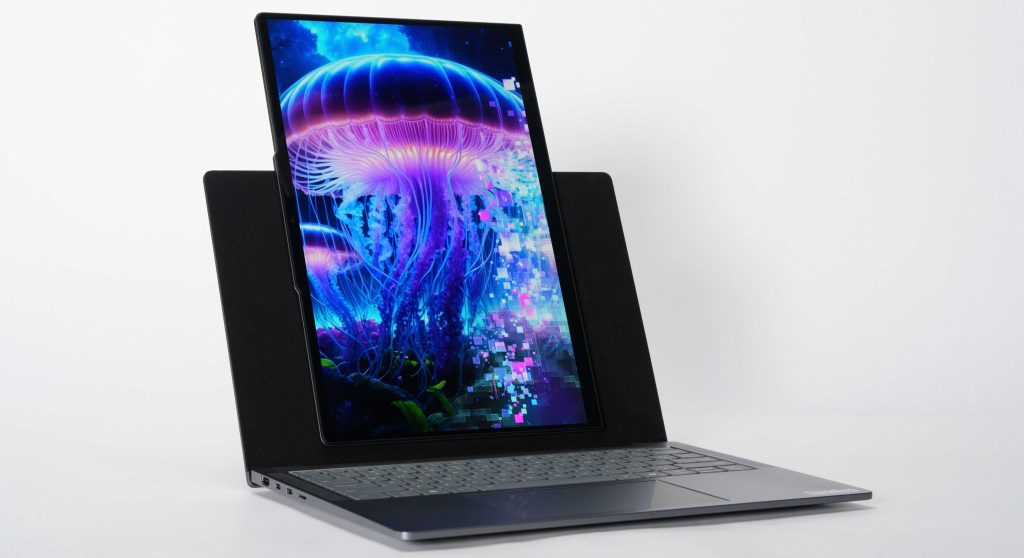 Lenovo demos laptop