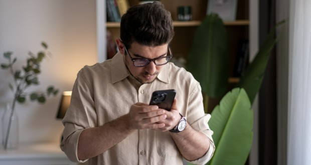 کارشناسان فناوری ۶ نشانه کلیدی برای تشخیص ویدیوهای ساخته شده با هوش مصنوعی را اعلام کردند